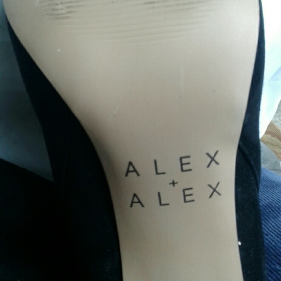 ALEX + ALEX SCRUNCH BACK BLACK SUEDE BOOTIES - Picture 5 of 5